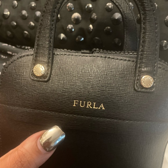 FURLA Black Tote Rare - Picture 10 of 16